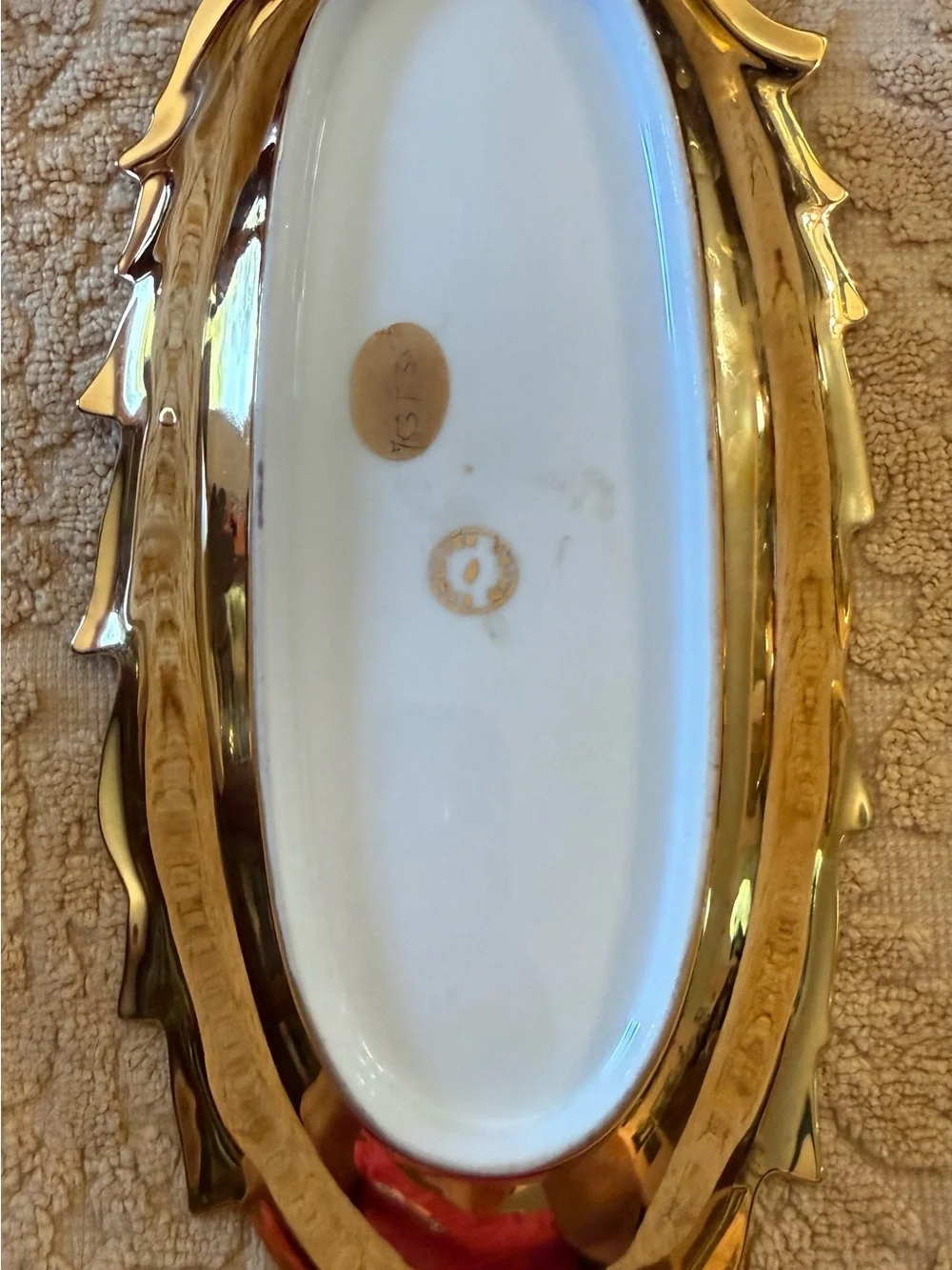 N/A stylish gold